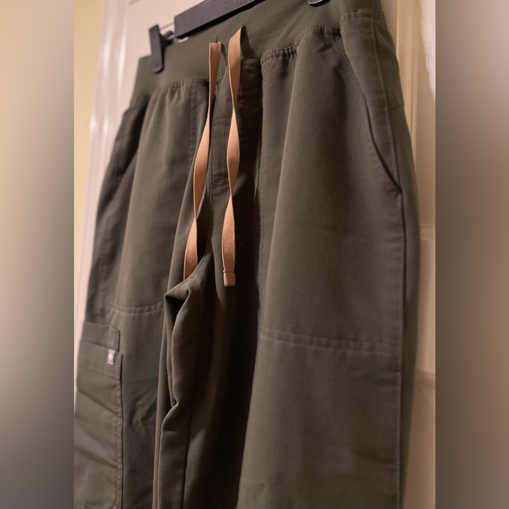 FIGS High Waisted Isabel Wide Leg Scrub Pants